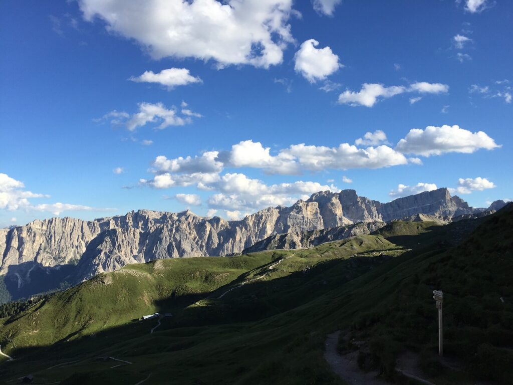 Trekking ad anello Sass de Putia